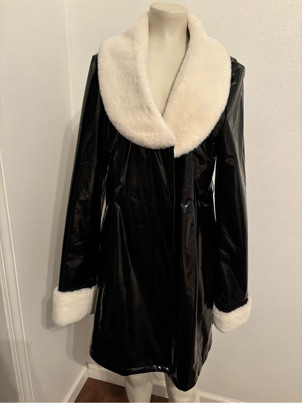 Sugar Thrillz wayward soul vinyl trench coat M